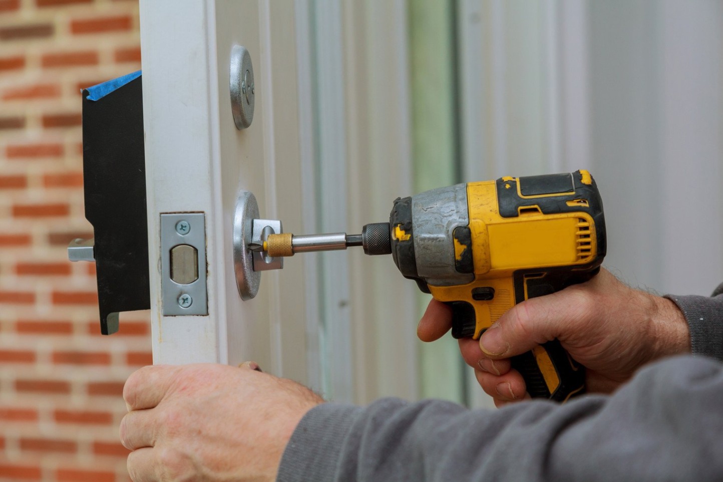 Lock Repairing locksmith in Philadelphia and near by areas